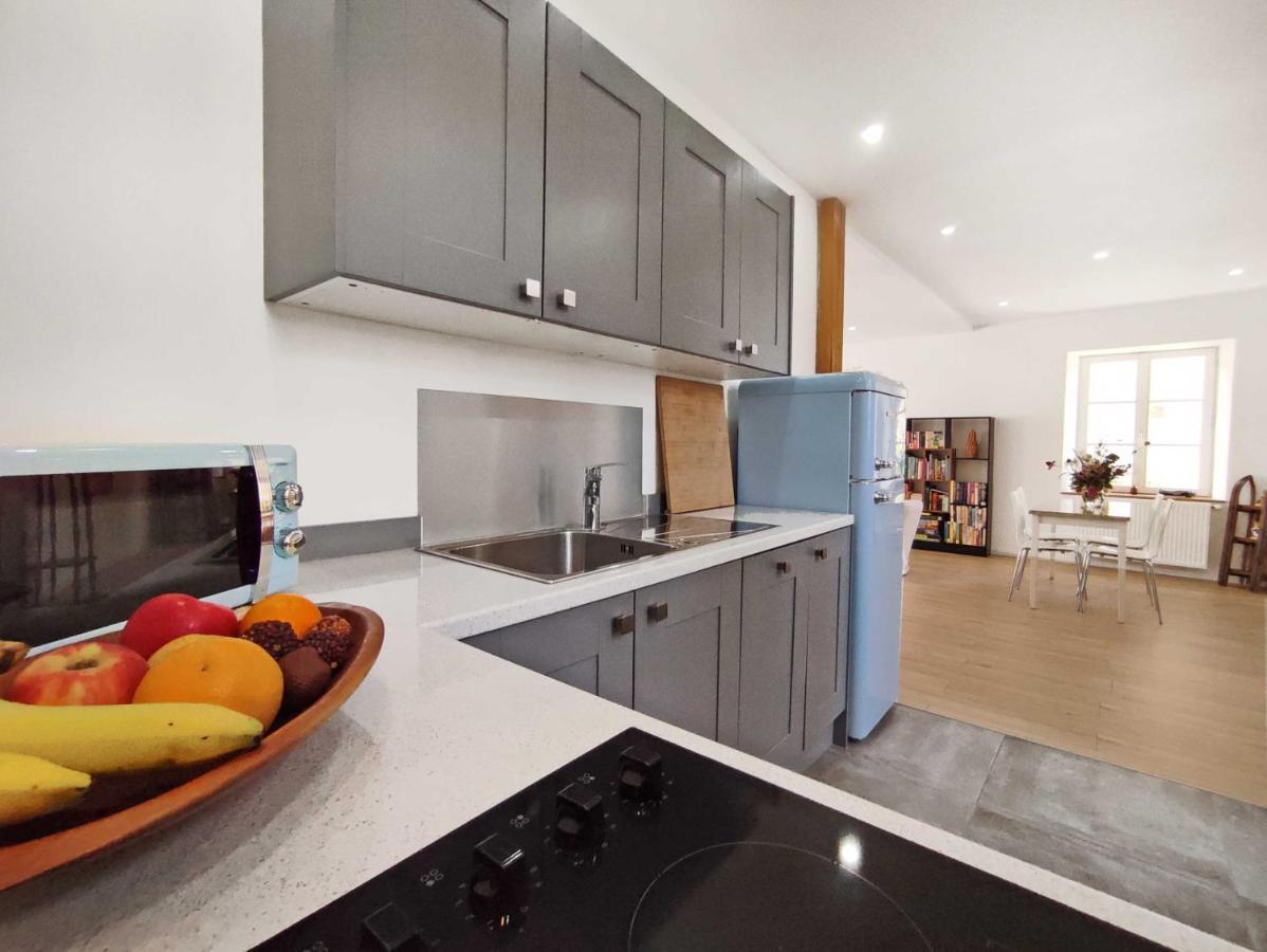 Studio - Pied A Terre Солию Екстериор снимка