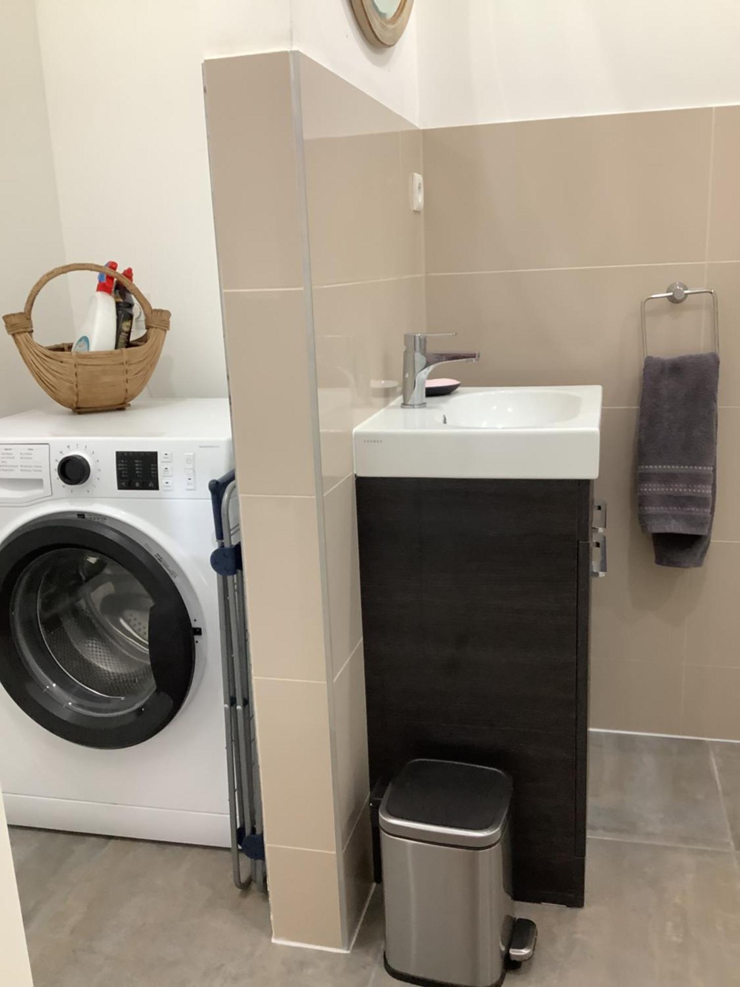 Studio - Pied A Terre Солию Екстериор снимка